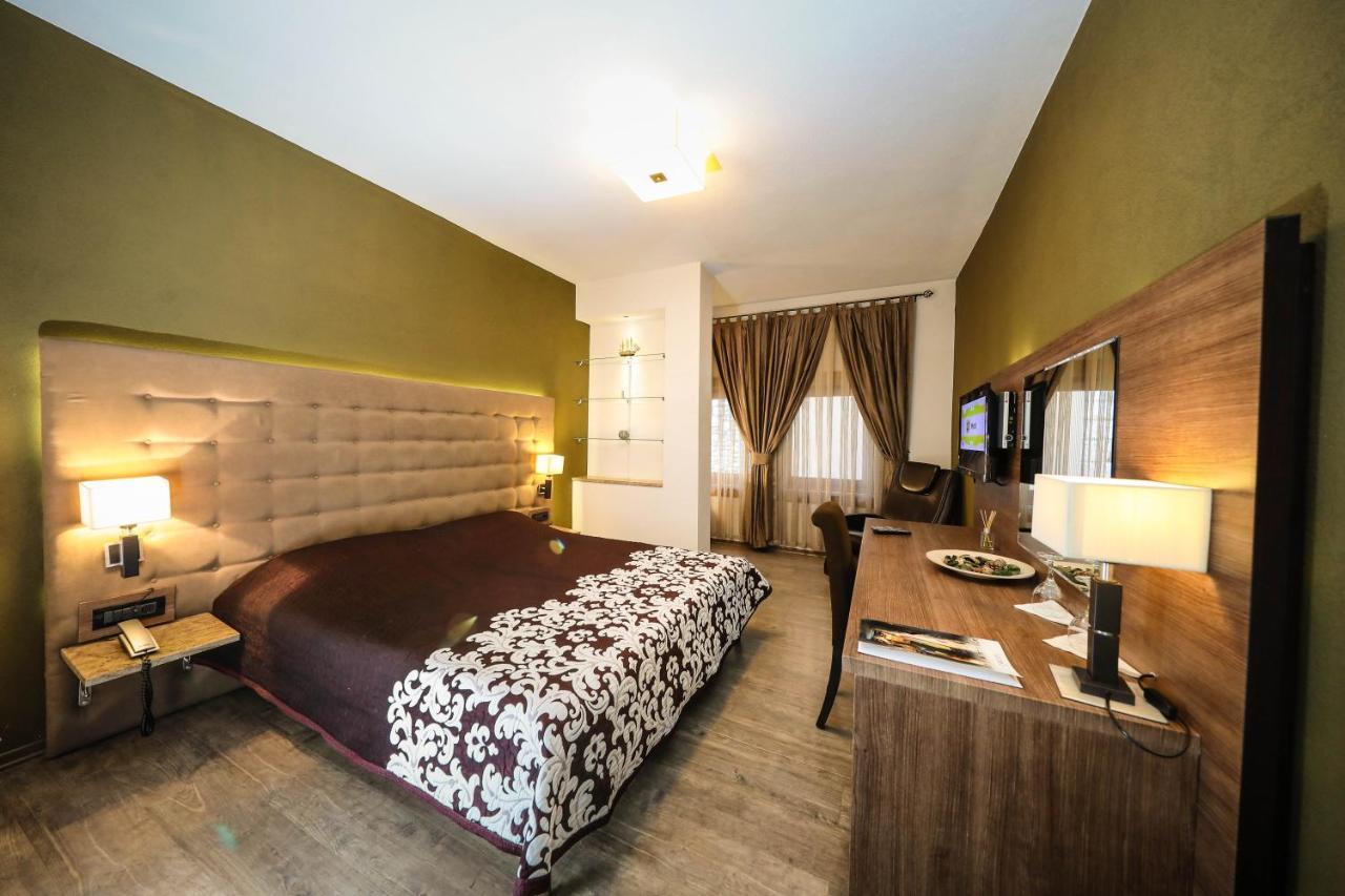 Hotel Carshia E Jupave Gjakova Exterior foto